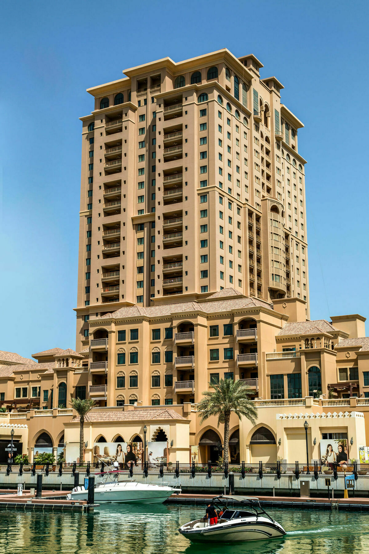 Sedra Arjaan by Rotana Aparthotel Doha Bagian luar foto